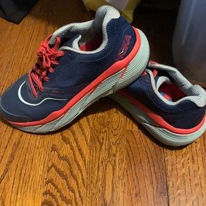 Hoka running shoes in good condition worn couple times in size 6.5.